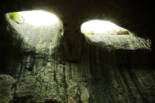 Пещерата Проходна, геопарк Искър-Панега и Крушунски водопади - Изображение 1