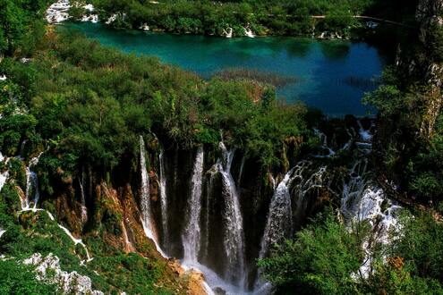 Плитвички езера, Постойна яма, езерото Блед - магията на Словения и Хърватия - Изображение 1