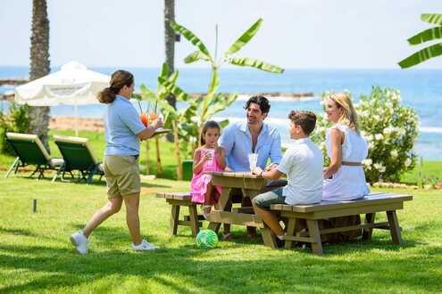 Пролетна вканция в Кипър - Изображение 1