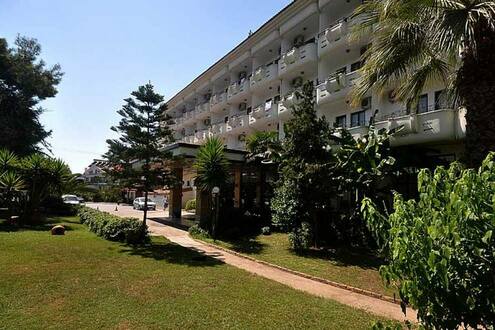 CLUB PINETA HOTEL - Изображение 1