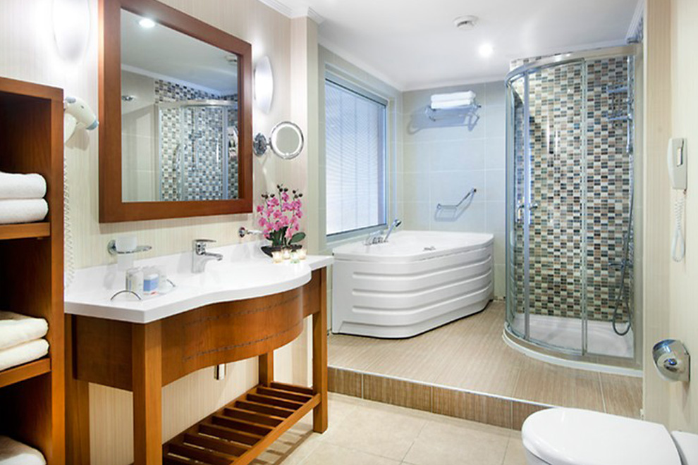 BELCONTI RESORT HOTEL - Deluxe Room Bath