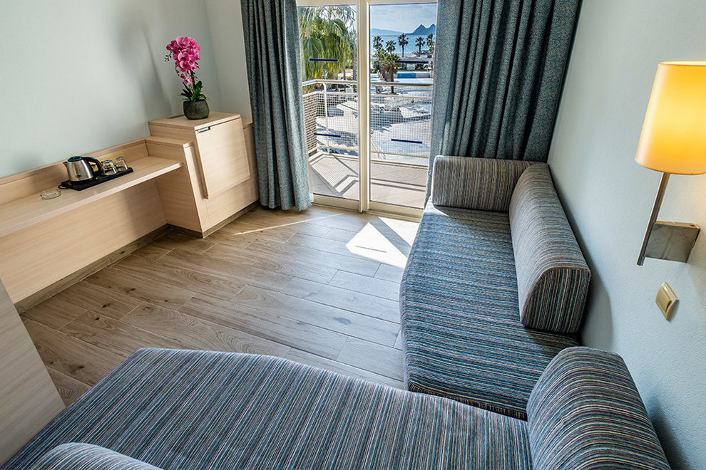 LA BLANCHE RESORT & SPA - Large Room Pool View