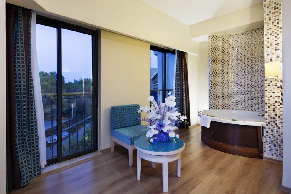 LAGO HOTEL - Suite Room
