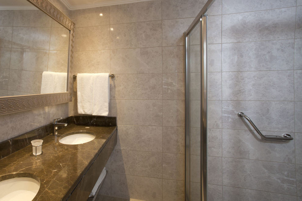 OZ HOTELS SIDE PREMIUM - Standard Room Bath