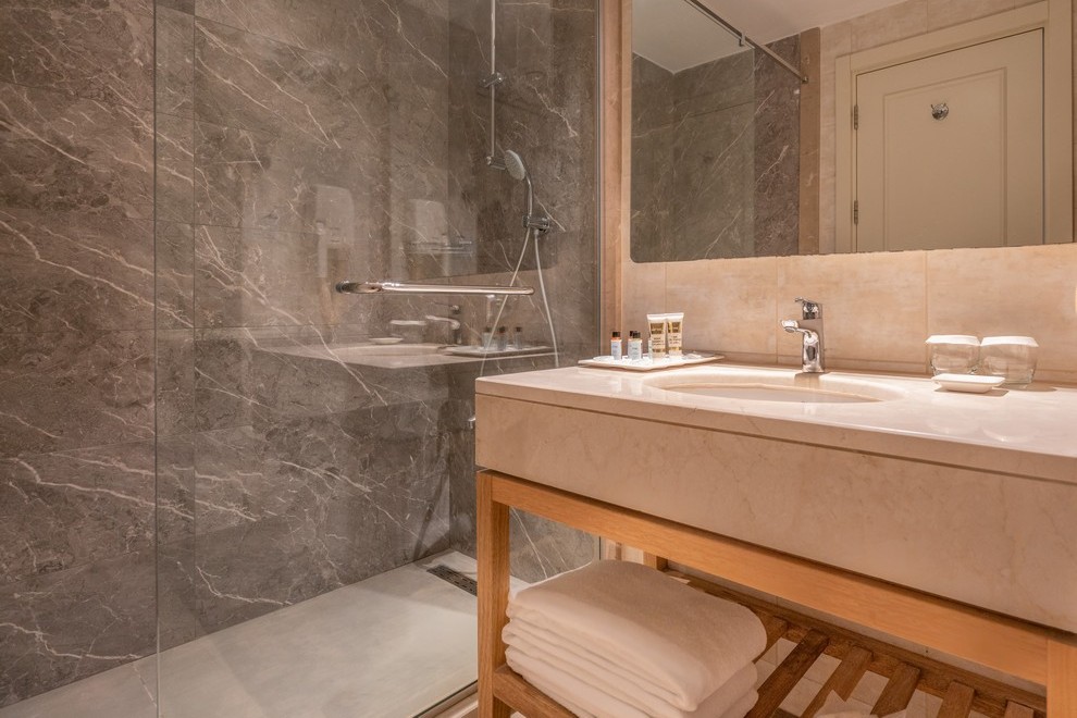 TITANIC DELUXE LARA - Standart Room Bath