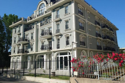 ST. SOFIA APARTMENTS - Изображение 1