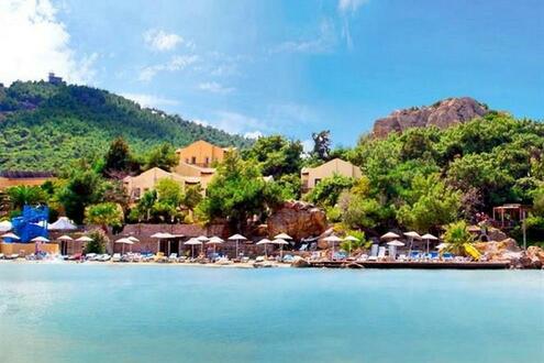 Ayvalik Beach - Изображение 1