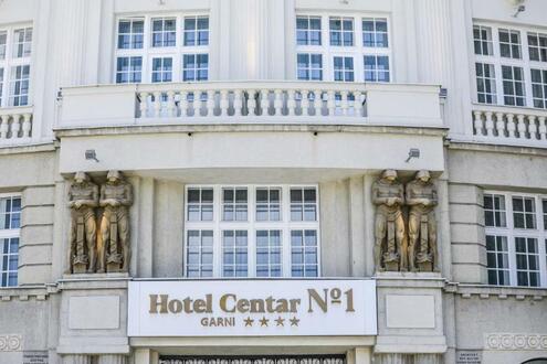 CENTAR HOTEL NO. 1 - Изображение 1