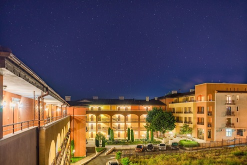 Galeria Holiday Apartments-obzor - Изображение 1