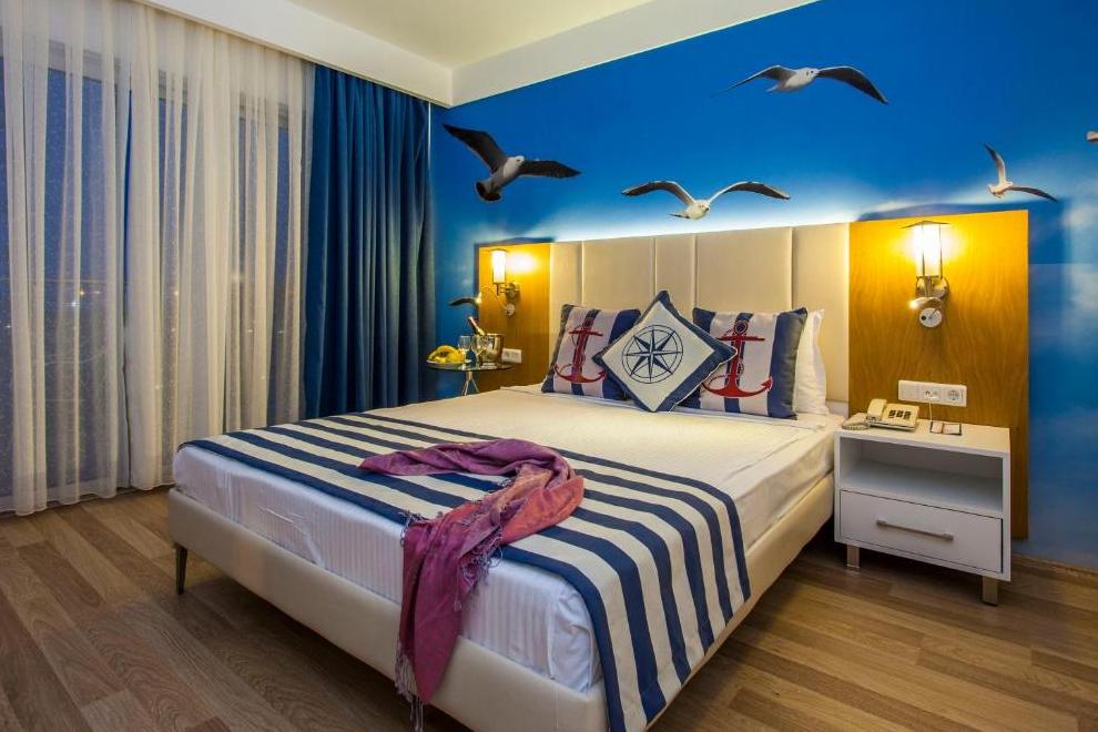 Eftalia Marin - Family Room - Doris-bg.com Eftalia Marin - Family Room