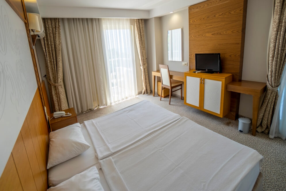 Mc Beach Resort Hotel - Family Room - Doris-bg.com Mc Beach Resort Hotel - Family Room