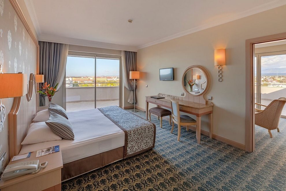 Starlight Resort Hotel - Corner Jacuzzi Suite Land View - Doris-bg.com Starlight Resort Hotel - Corner Jacuzzi Suite Land View