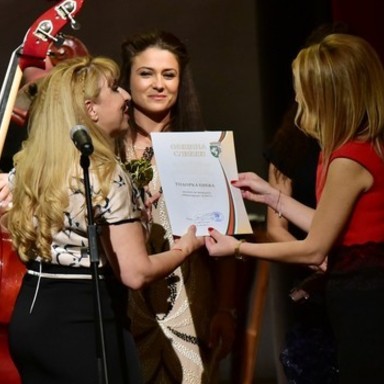 Управителят на "Дорис" Тодорка Енева е носител на наградата "Милосърдие" за 2017г.